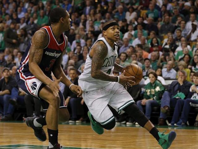 员在场上的 员在场上的