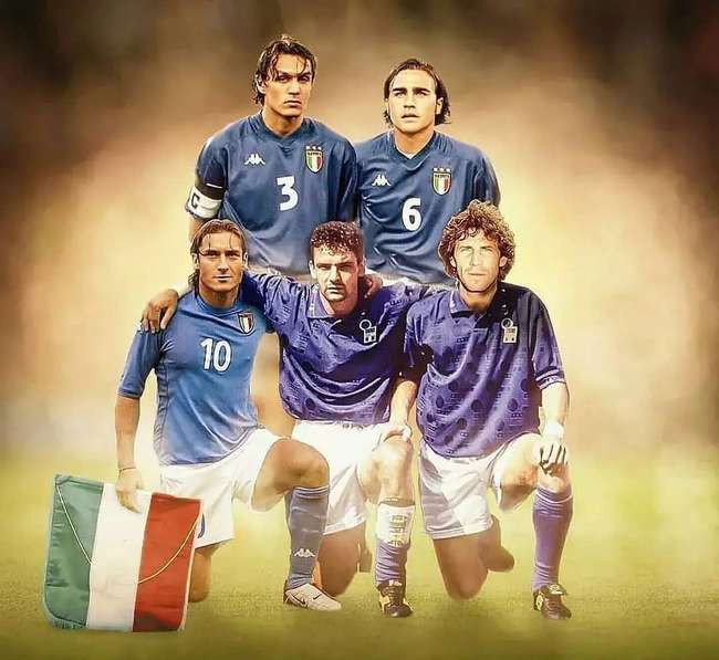 展现出了令 展现出了令