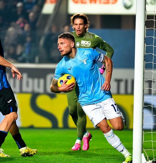 个备受瞩目 个备受瞩目