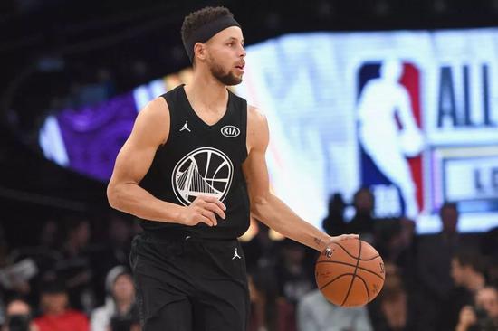 冠赛场上多 冠赛场上多